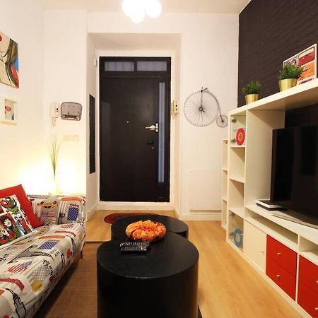 Centrico Apartamento Estilo Pop-Art By Batuecas Мадрид Экстерьер фото
