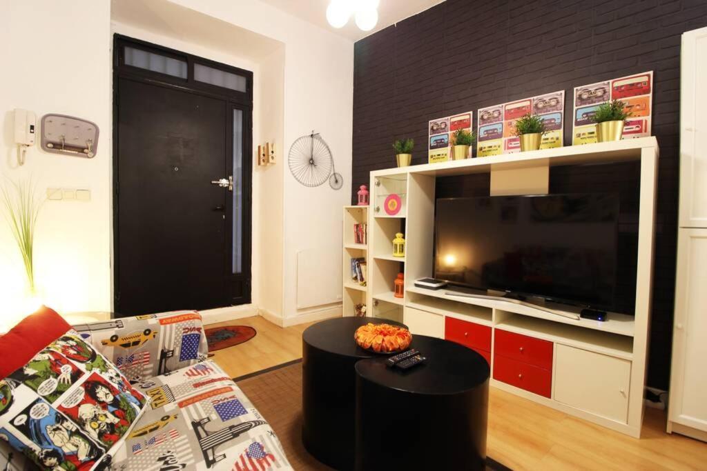 Centrico Apartamento Estilo Pop-Art By Batuecas Мадрид Экстерьер фото