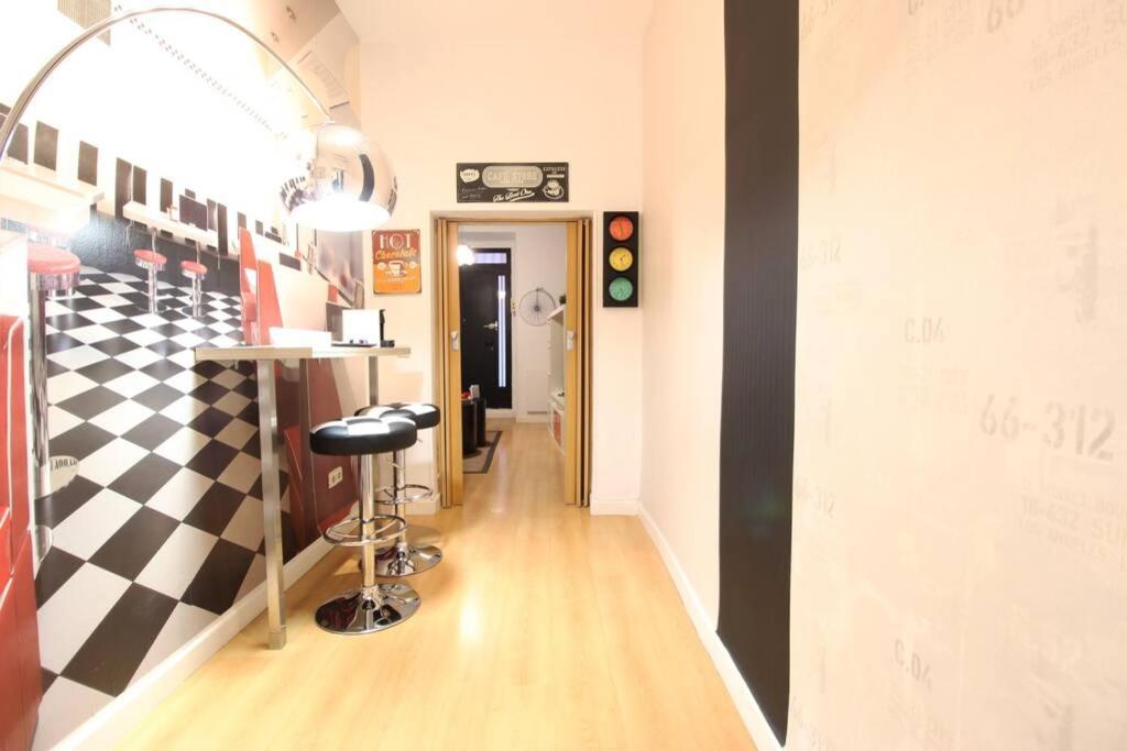 Centrico Apartamento Estilo Pop-Art By Batuecas Мадрид Экстерьер фото